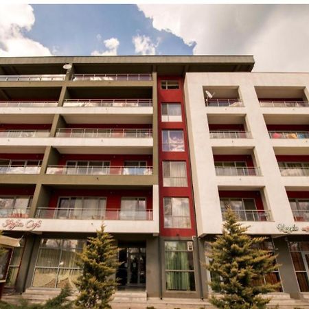 Yza Mamaia Corallia Exteriér fotografie